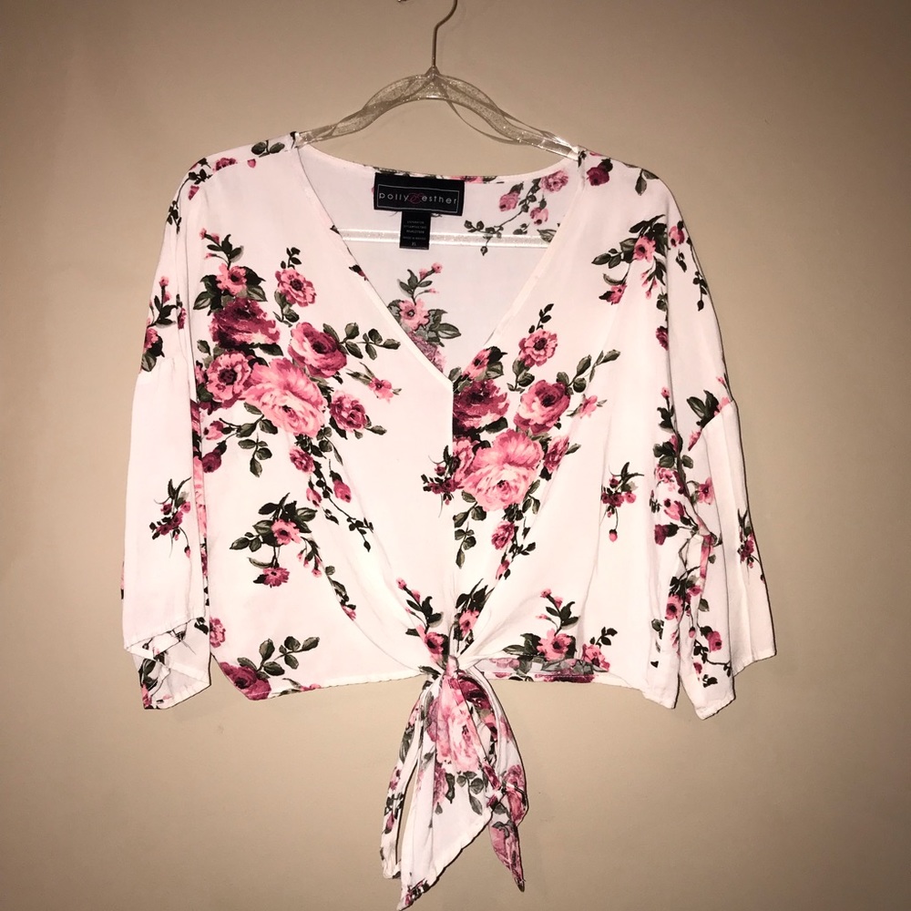 🛍🌸White Blossom Knotted Kimono Top🌸